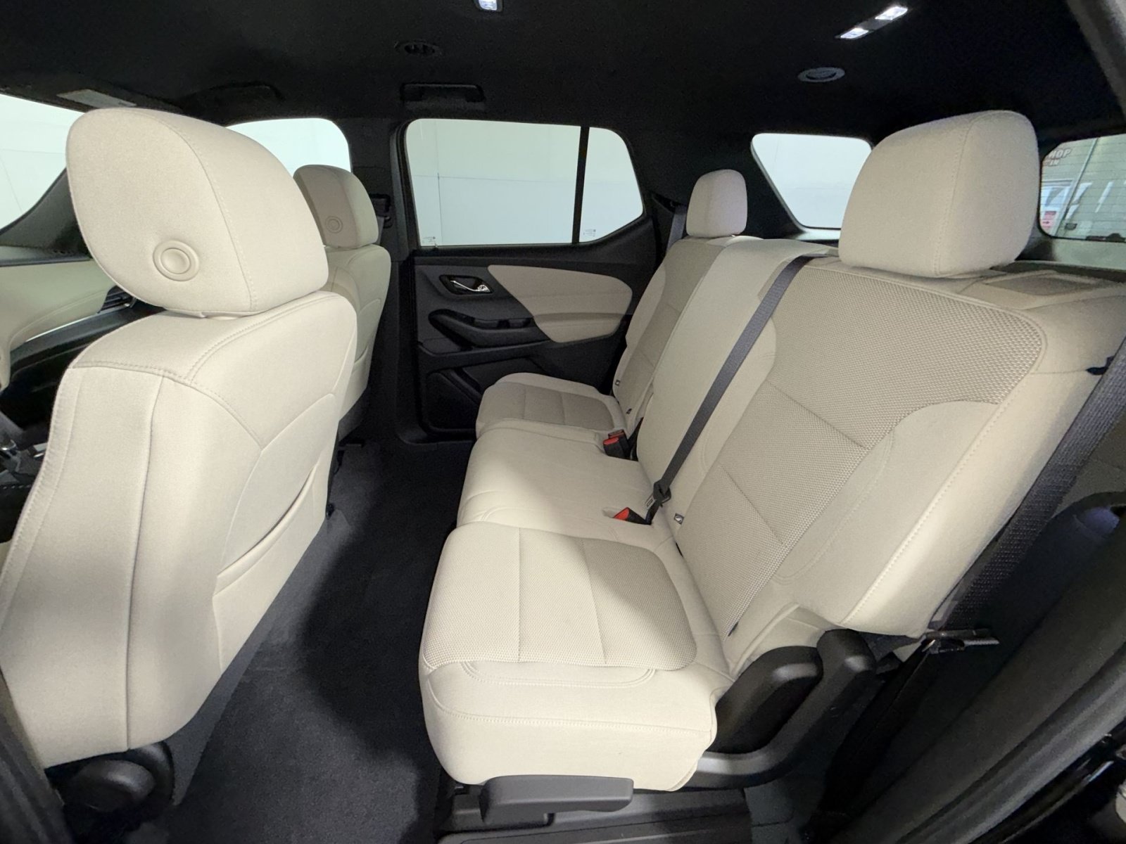 Used 2023 Chevrolet Traverse LS FWD image 24