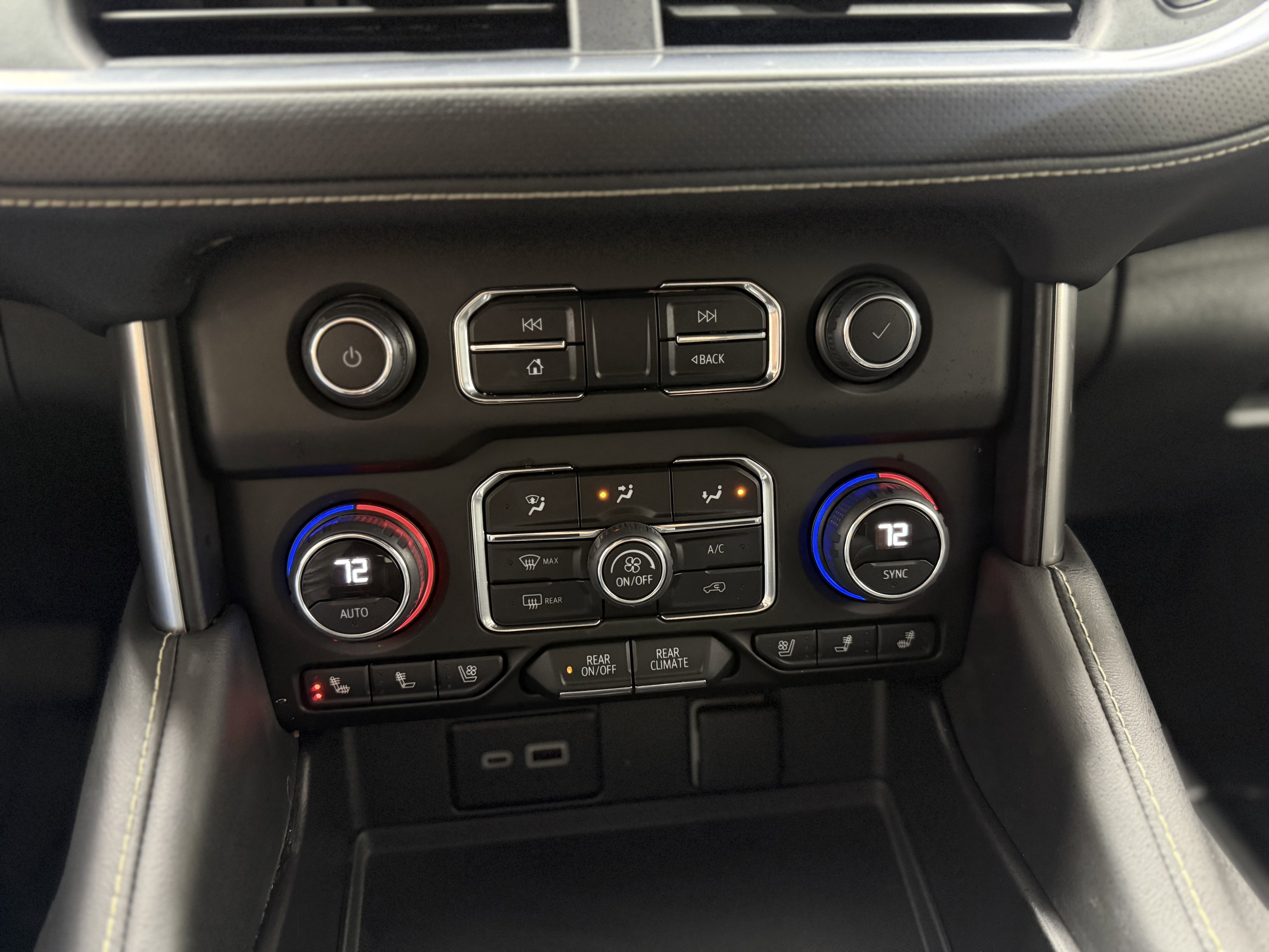 Used 2024 Chevrolet Tahoe Premier image 20