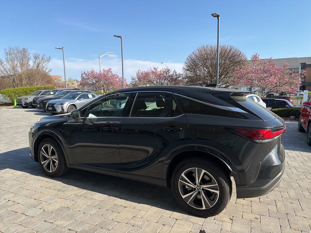 Used 2025 Lexus RX 350 Premium w/ Accessory Package image 15