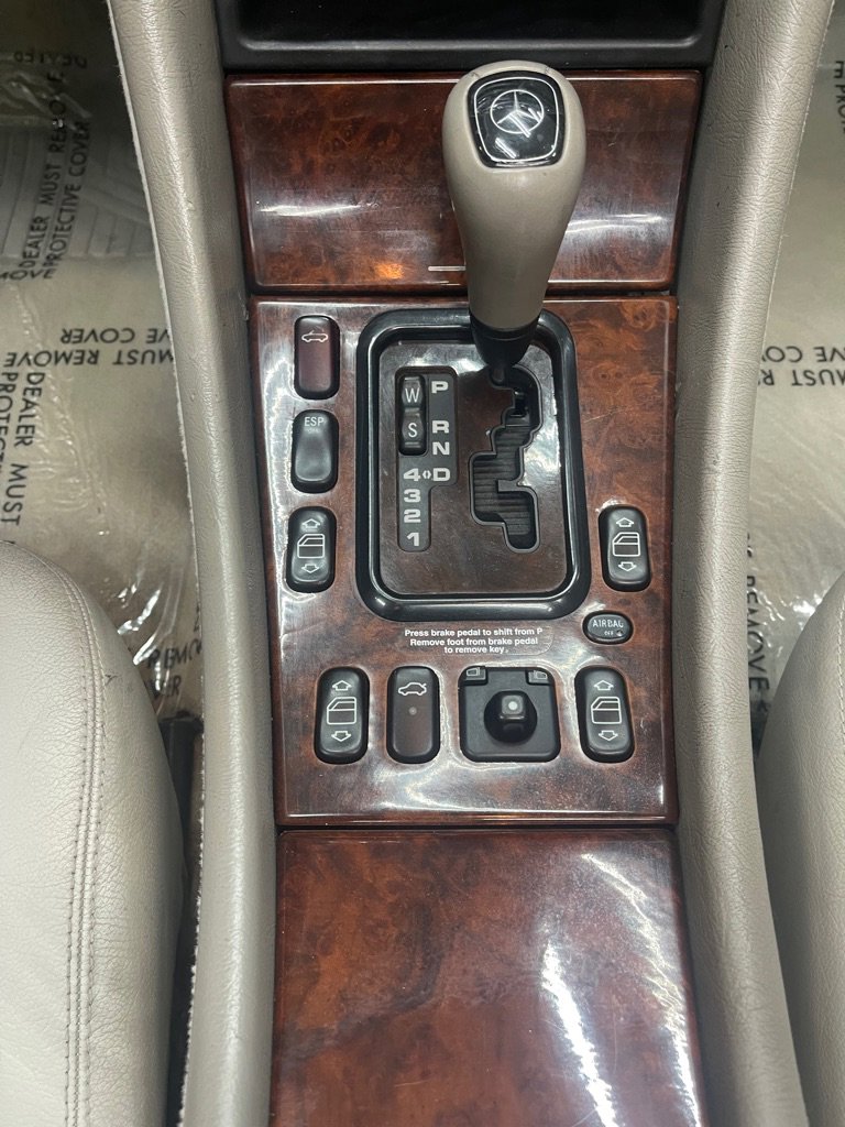 Used 1999 Mercedes-Benz CLK 320 Cabriolet image 31