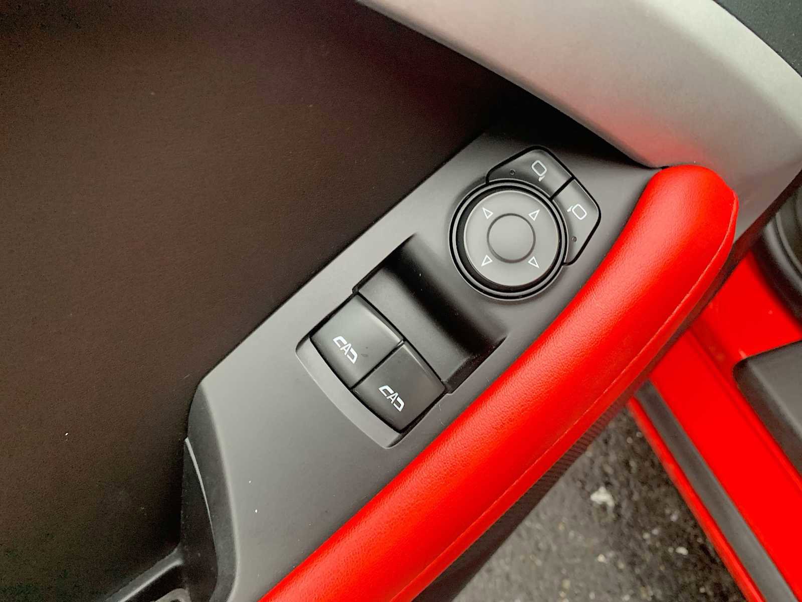 Certified 2022 Chevrolet Camaro LT image 21