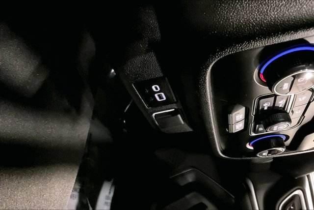 Used 2022 Chevrolet Tahoe 4WD image 34