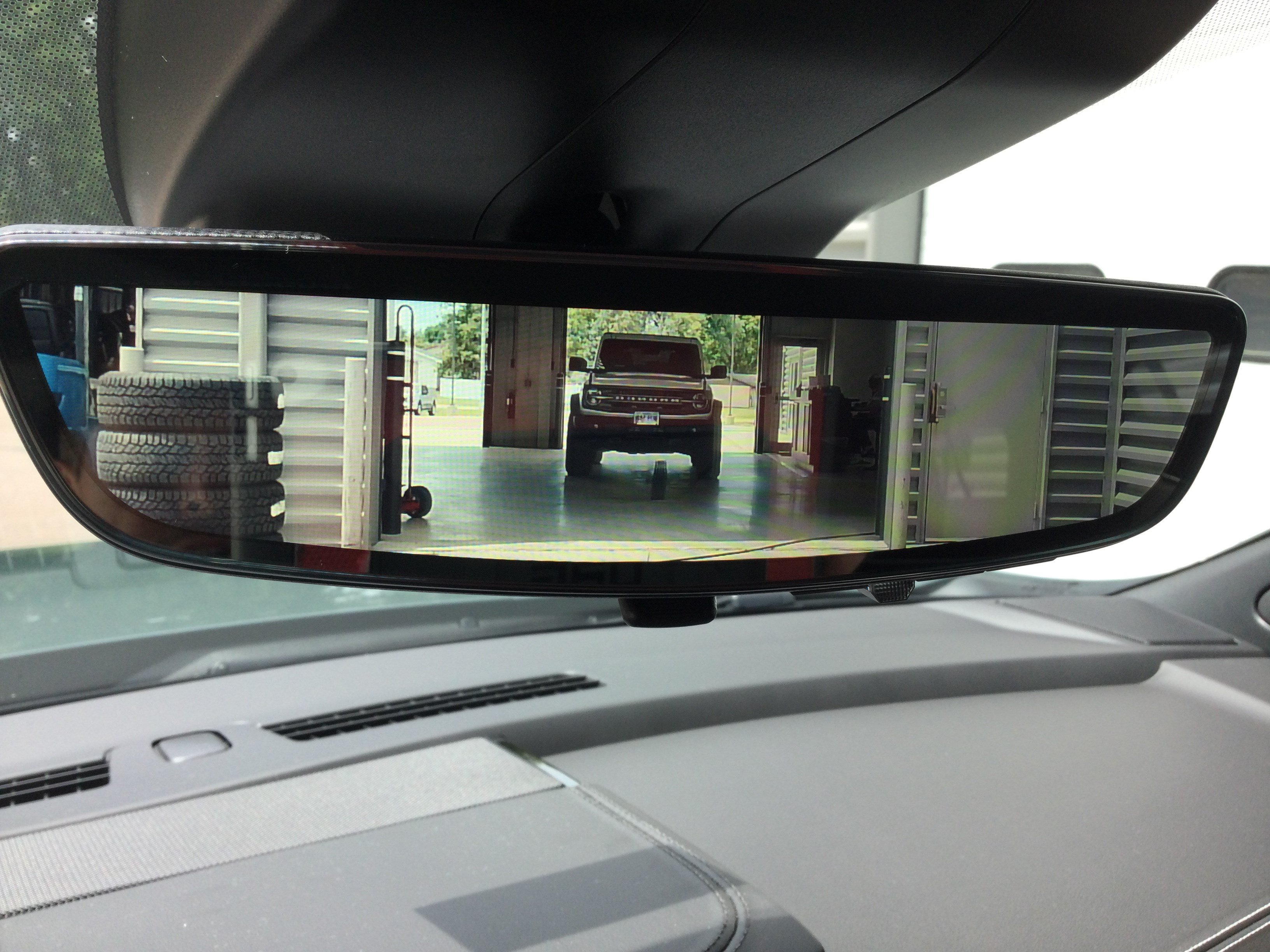 New 2026 GMC Yukon XL AT4 Ultimate AWD/4WD image 21