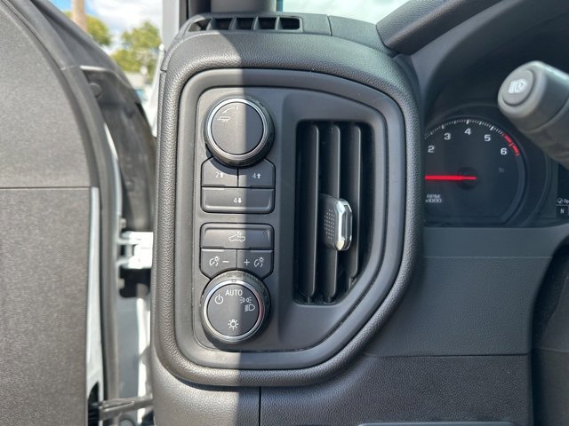 Used 2024 Chevrolet Silverado 2500 Custom w/ Z71 Off-Road Package image 31