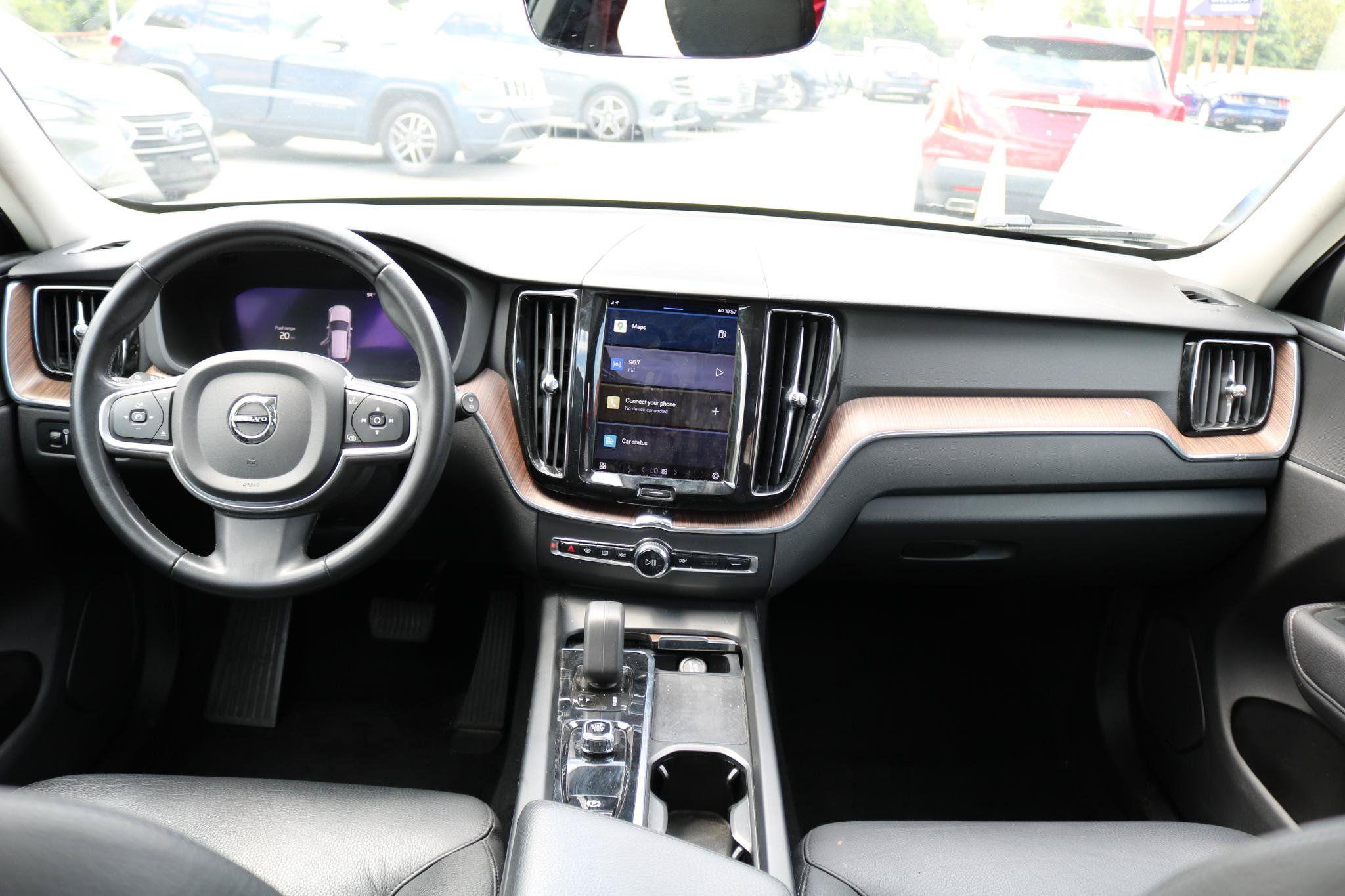 Used 2022 Volvo XC60 B5 Momentum AWD/4WD image 30
