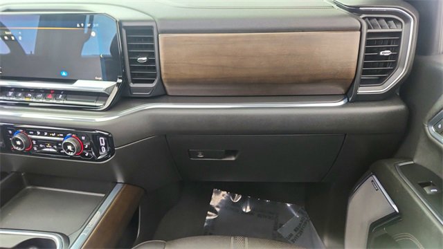 Used 2024 Chevrolet Silverado 3500 High Country image 38