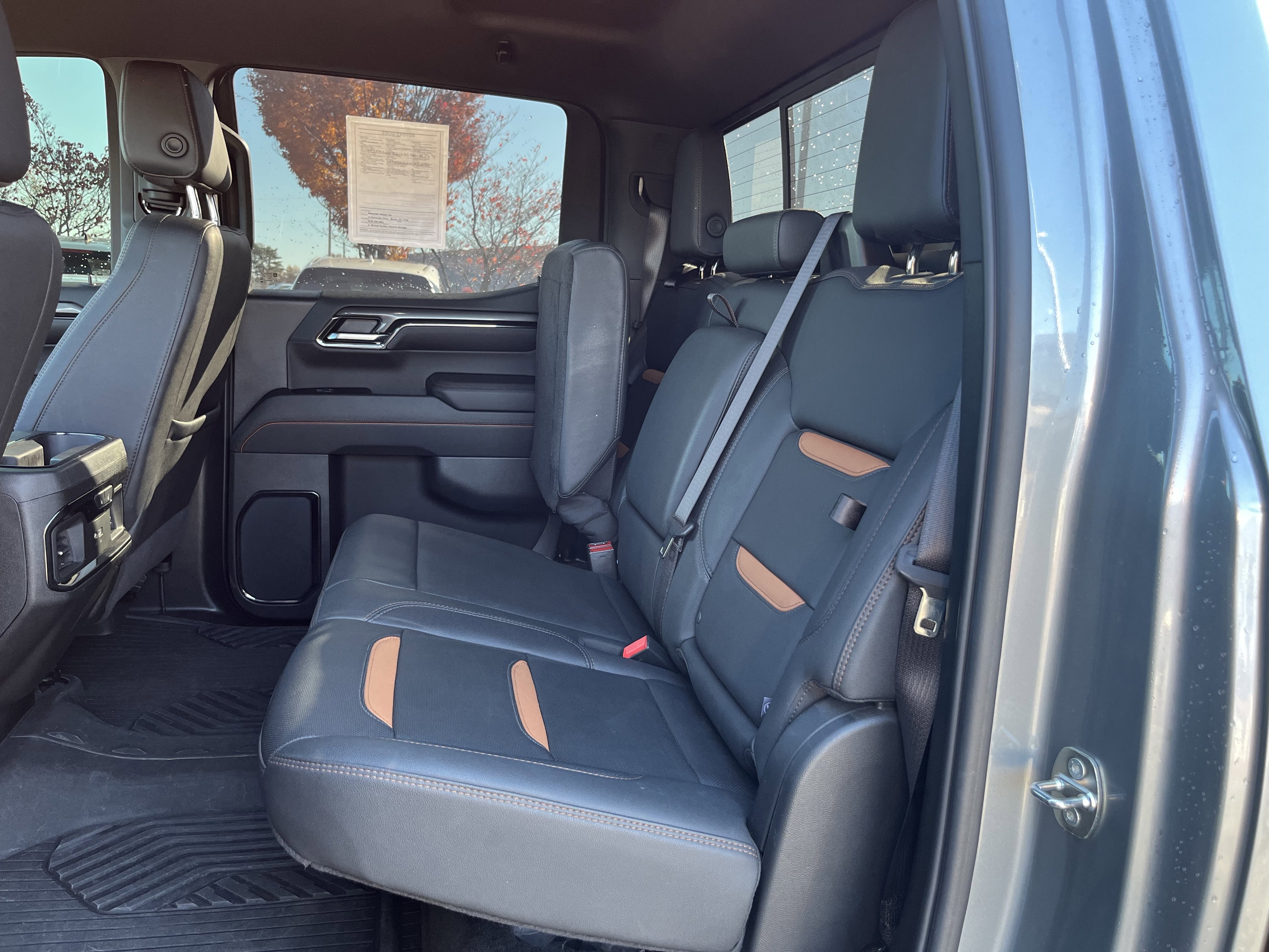 Used 2024 GMC Sierra 1500 AT4 w/ Technology Package image 15