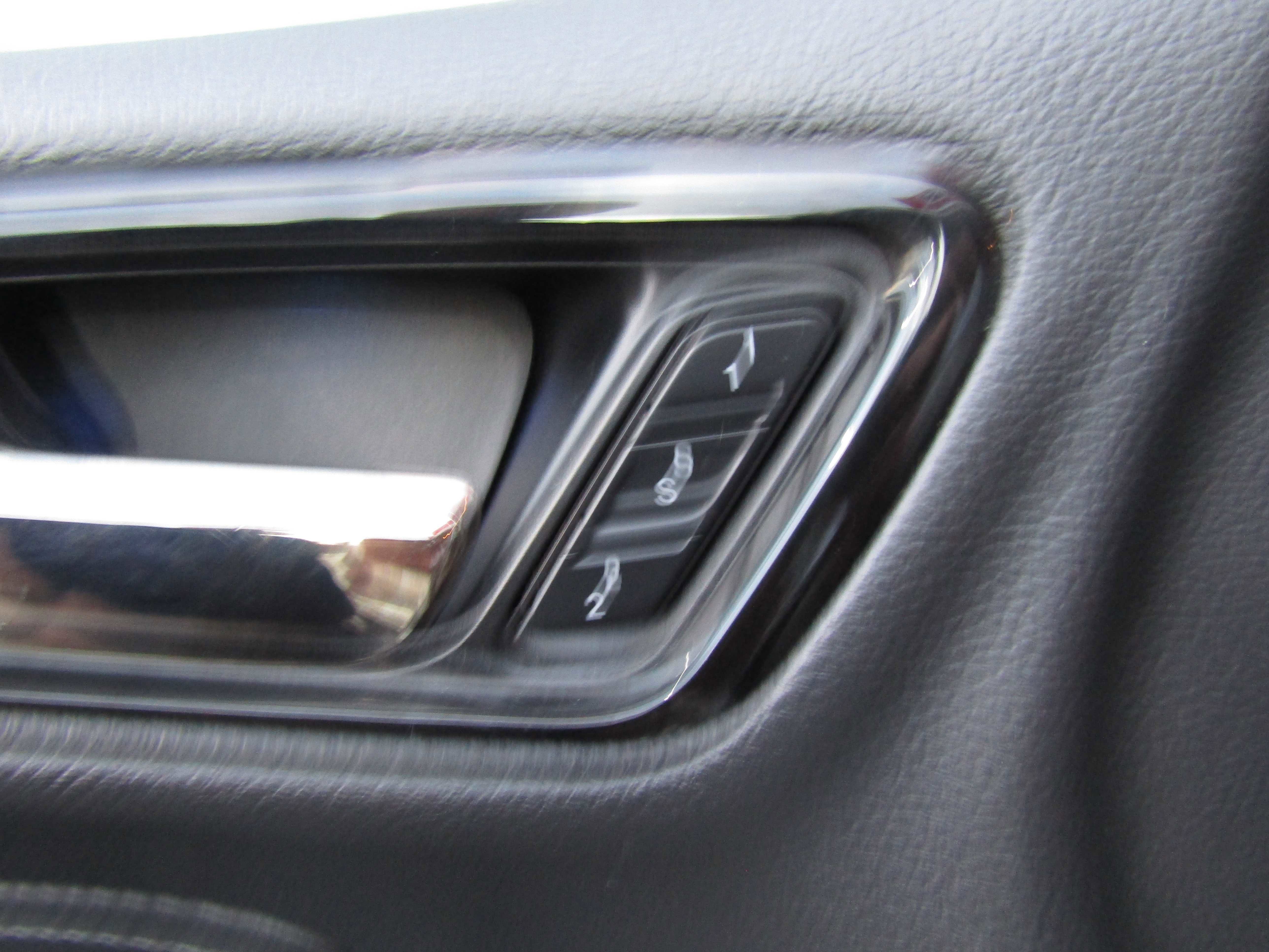 Used 2022 Dodge Durango SRT image 21