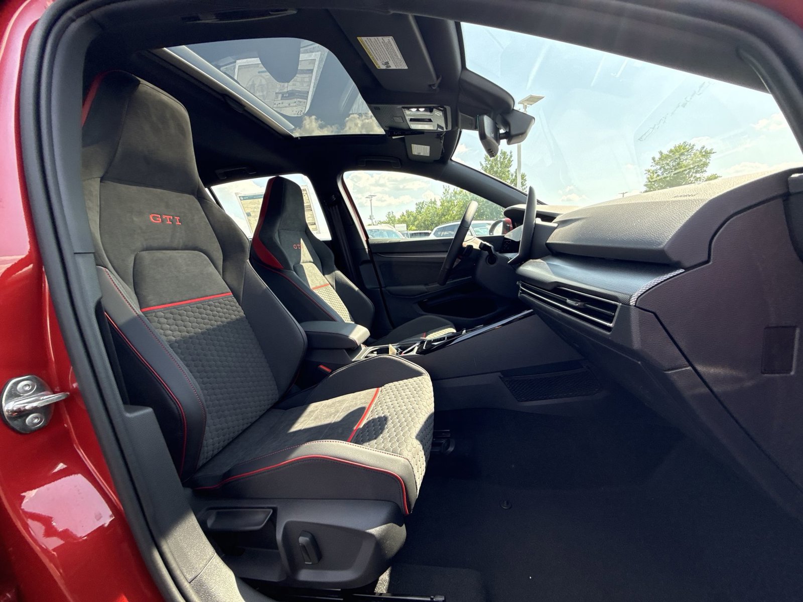 New 2026 Volkswagen GTI SE FWD image 27