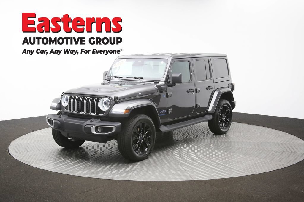 Used 2025 Jeep Wrangler Unlimited Sahara AWD/4WD image 51