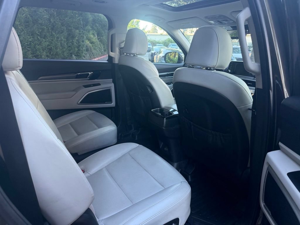 Used 2020 Kia Telluride S AWD/4WD image 17