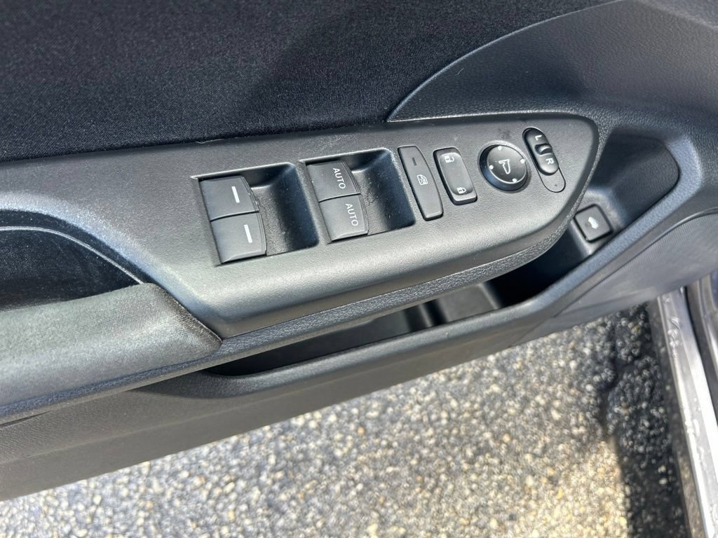 Used 2021 Honda Insight EX image 32