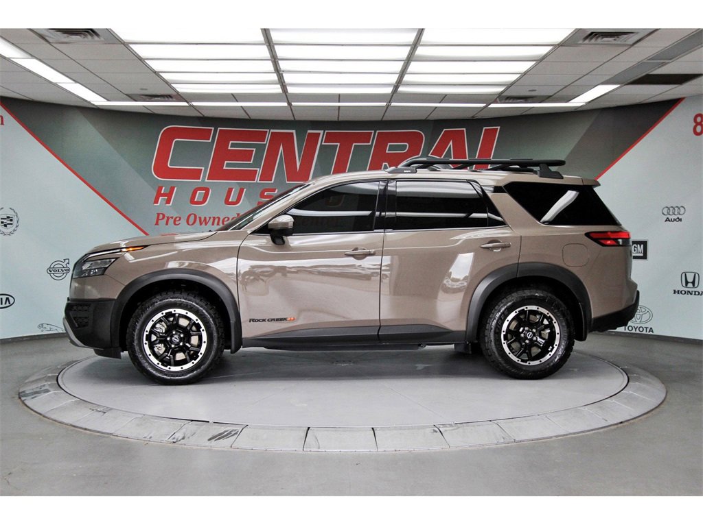 Used 2025 Nissan Pathfinder Rock Creek image 3