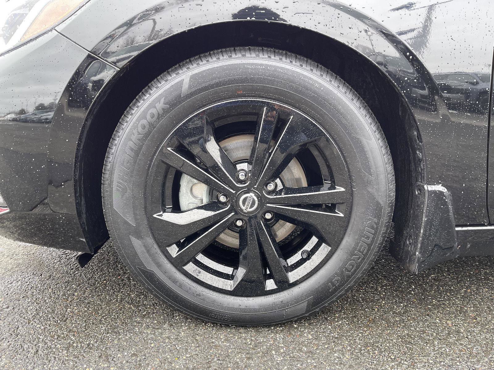 Used 2022 Nissan Sentra SV w/ All-Weather Package image 22