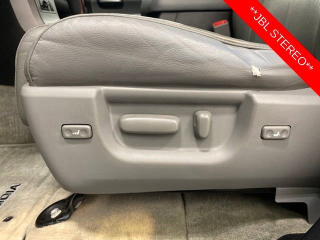 Used 2011 Toyota Sequoia Platinum AWD/4WD image 14