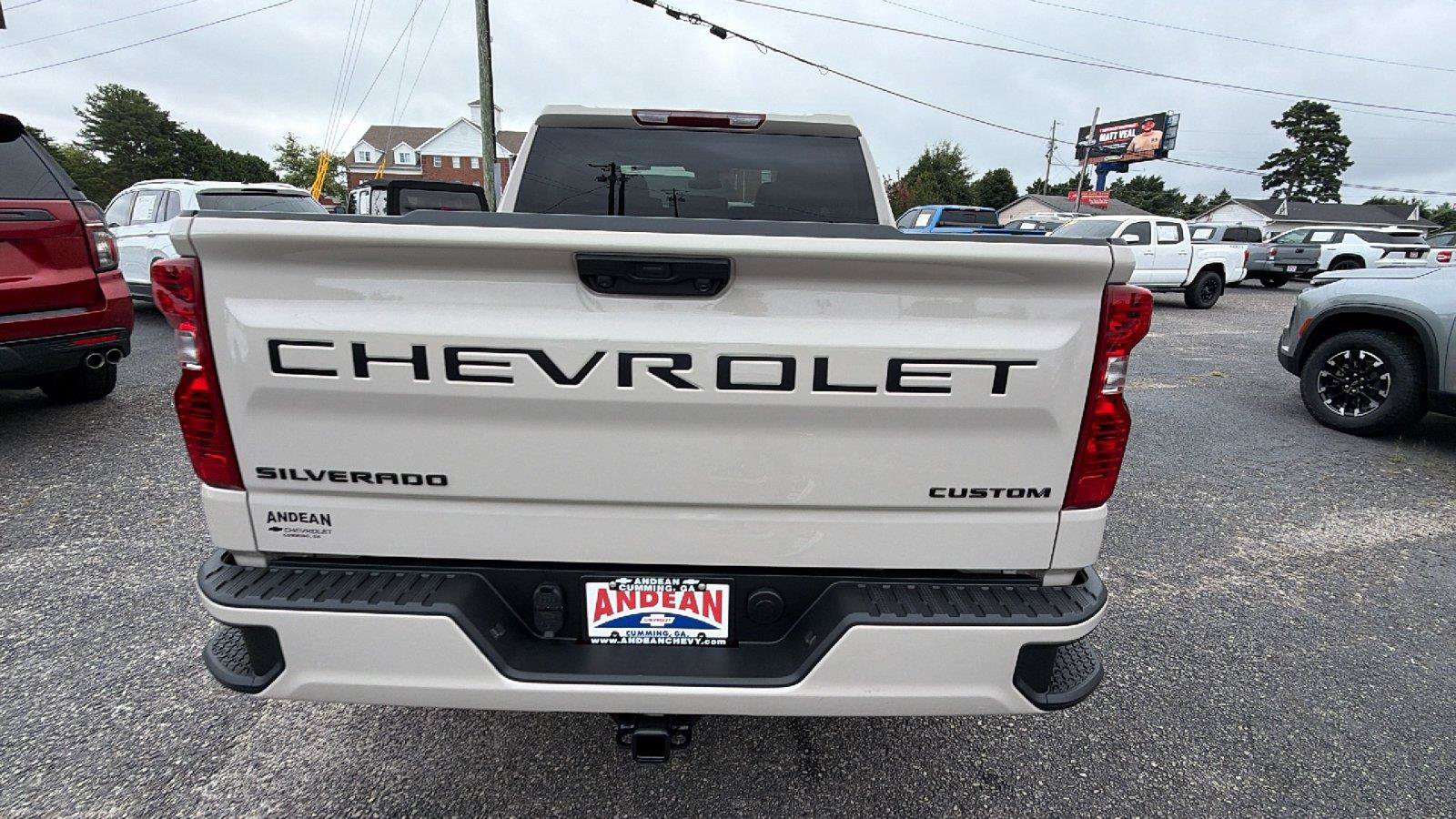 New 2026 Chevrolet Silverado 1500 Custom w/ Turbomax Blackout Package AWD/4WD image 9