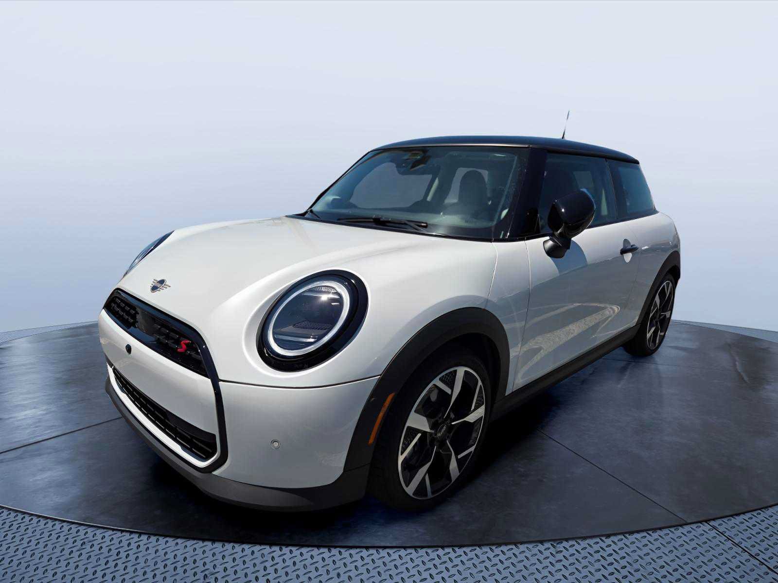 Certified 2025 MINI Cooper S FWD image 3