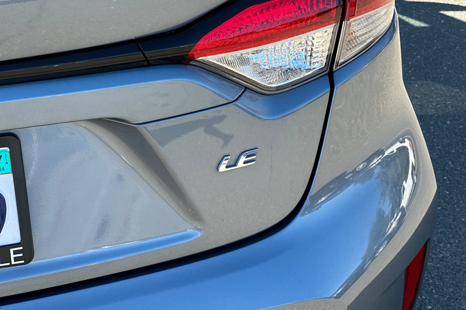 Certified 2021 Toyota Corolla LE w/ Carpet Mat Package (TMS) FWD image 24