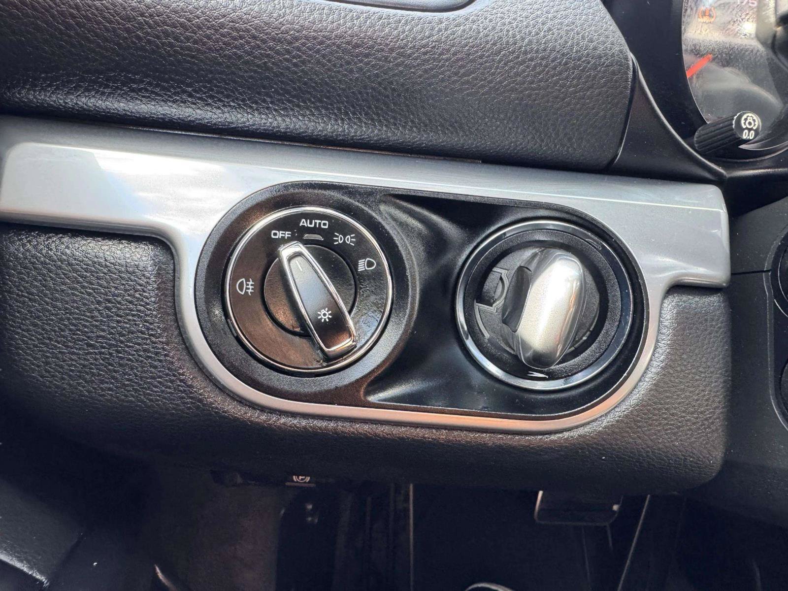 Used 2018 Porsche 718 Boxster RWD image 23