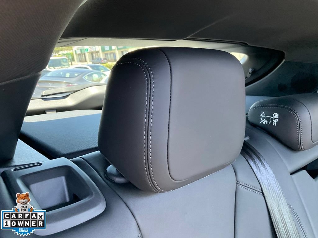 Used 2025 Porsche Macan 4S Electric AWD/4WD image 55