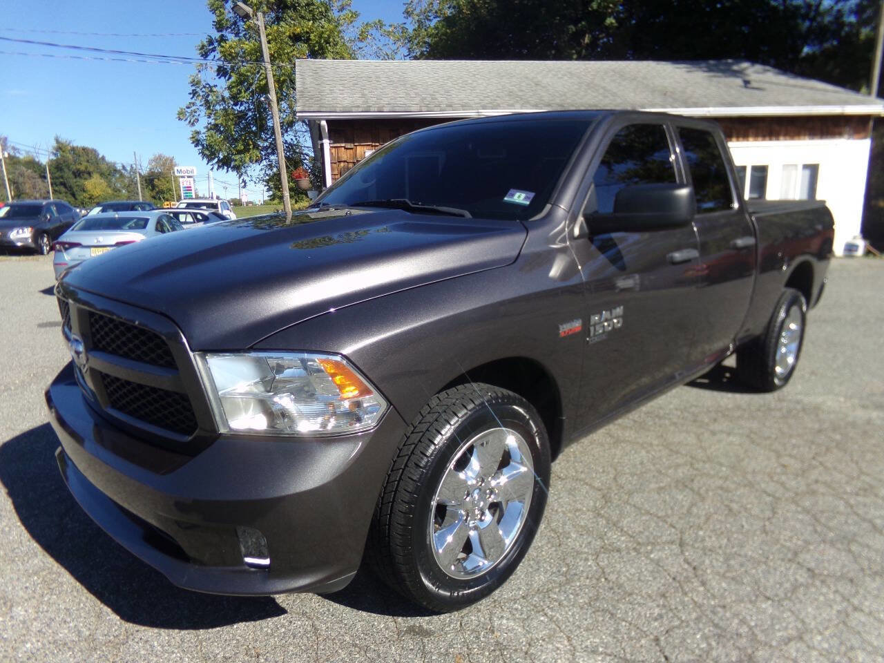 Used 2019 RAM 1500 Express w/ Express Value Package image 2