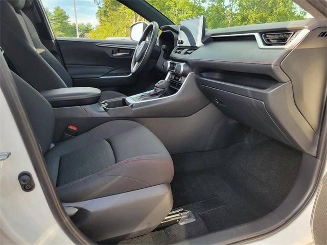 Used 2023 Toyota RAV4 SE image 14