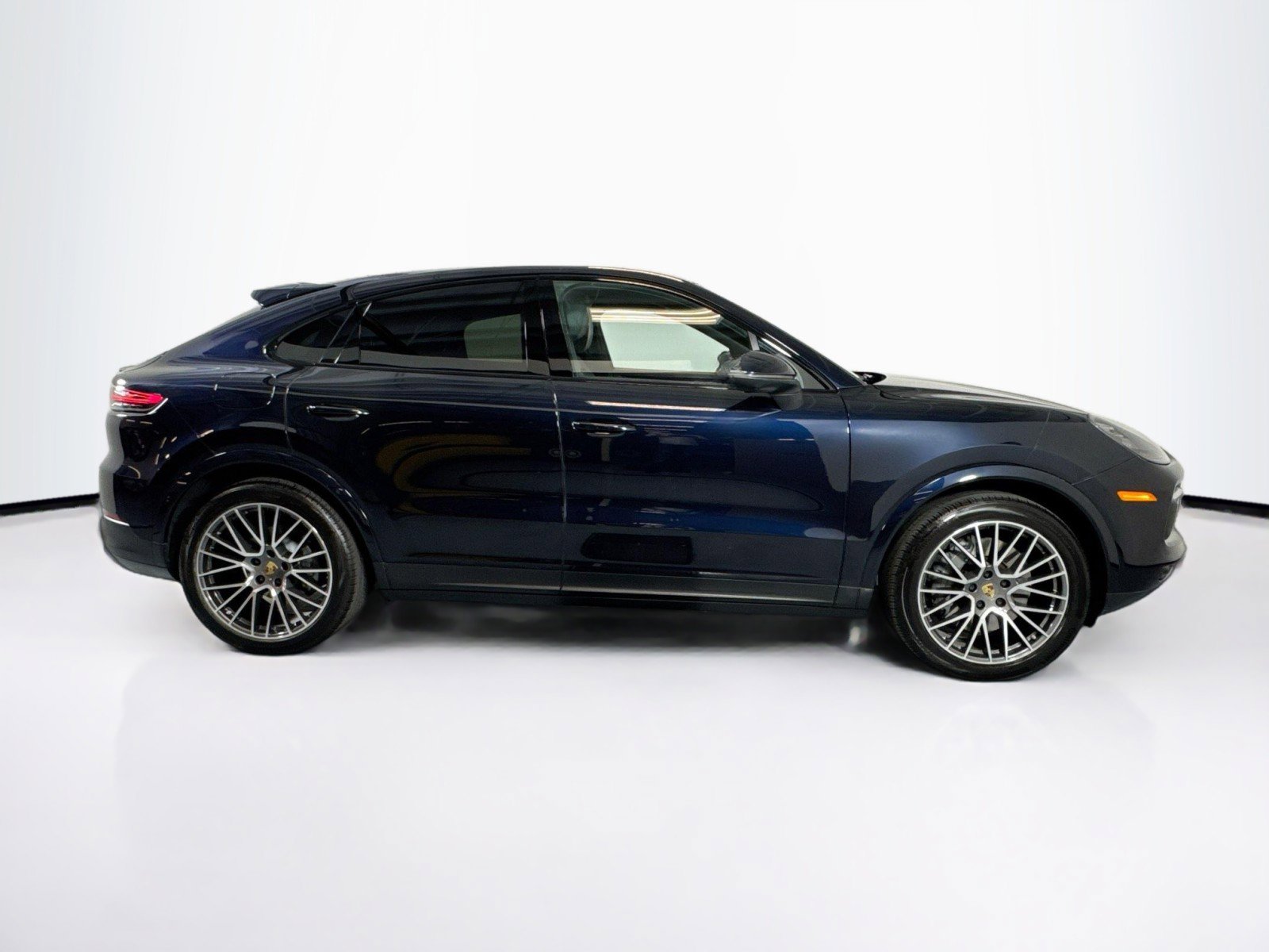 Certified 2022 Porsche Cayenne S image 8