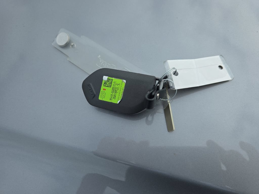 Used 2025 Kia K4 FWD image 26