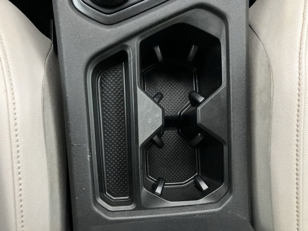 Used 2020 Volkswagen Tiguan SE w/ Panoramic Sunroof Package image 23