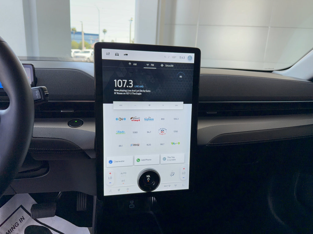 Certified 2022 Ford Mustang Mach-E Select w/ Comfort/Technology Package RWD image 18