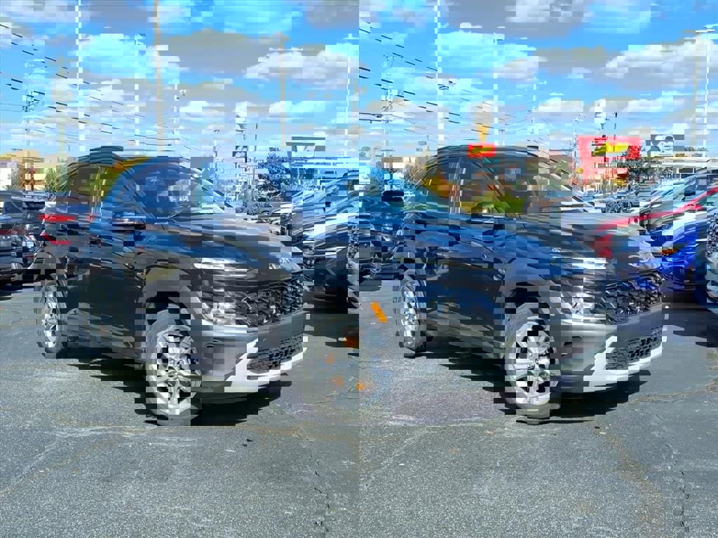 Used 2023 Hyundai Kona SEL image 1