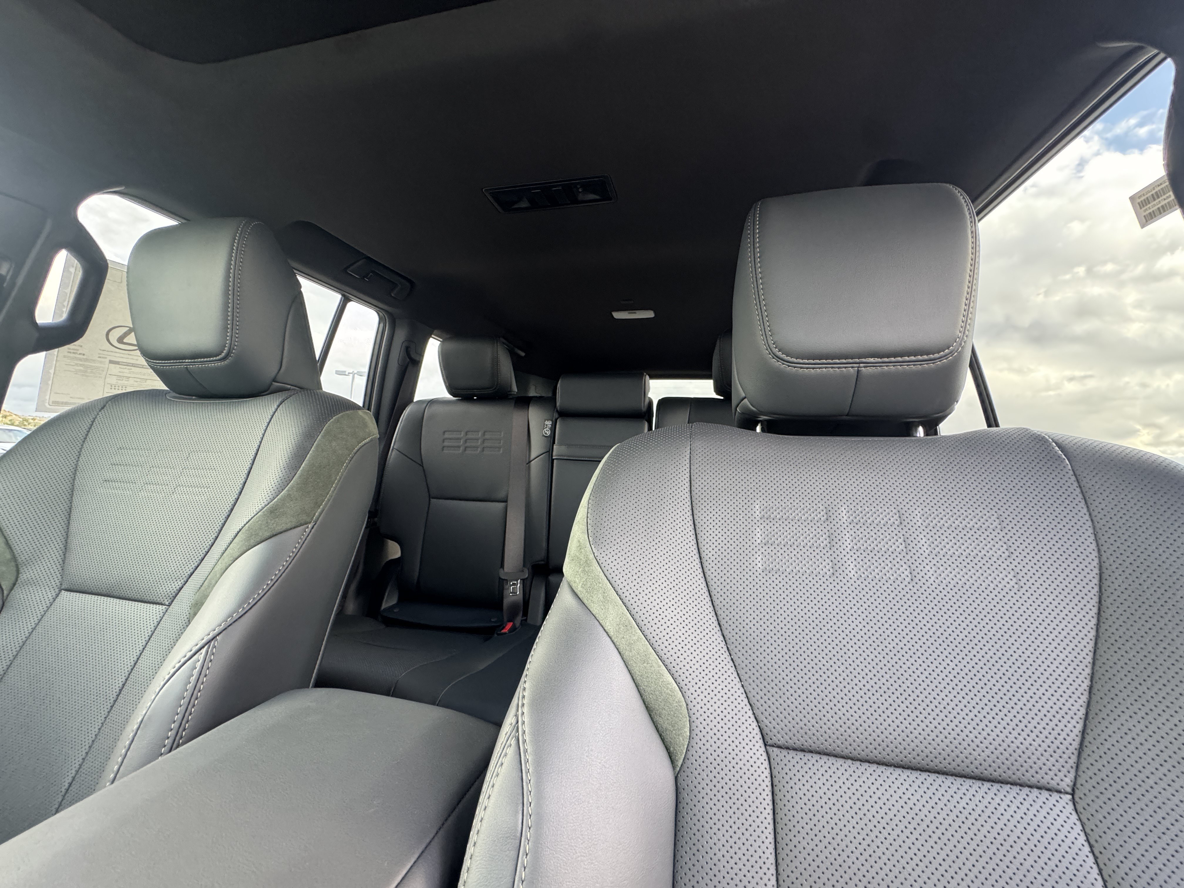 New 2026 Lexus GX 550 AWD/4WD image 19
