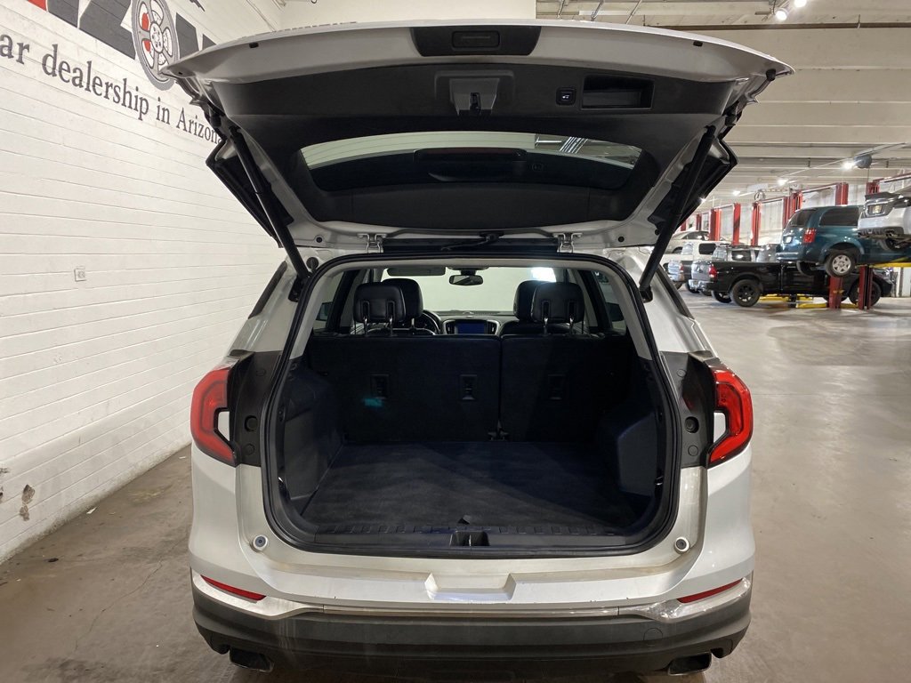 Used 2020 GMC Terrain SLT w/ Preferred Package image 5