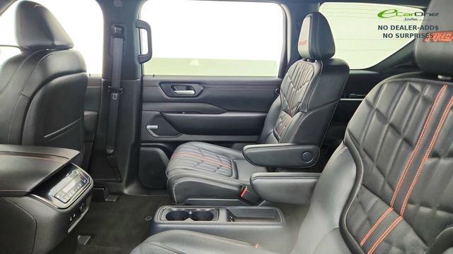 Used 2026 Nissan Armada PRO-4X w/ Captain's Chari Seat Package AWD/4WD image 32