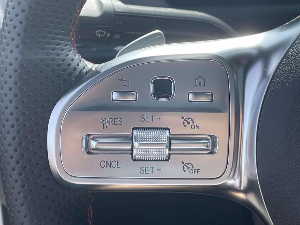 Certified 2023 Mercedes-Benz CLA 35 AMG 4MATIC image 33
