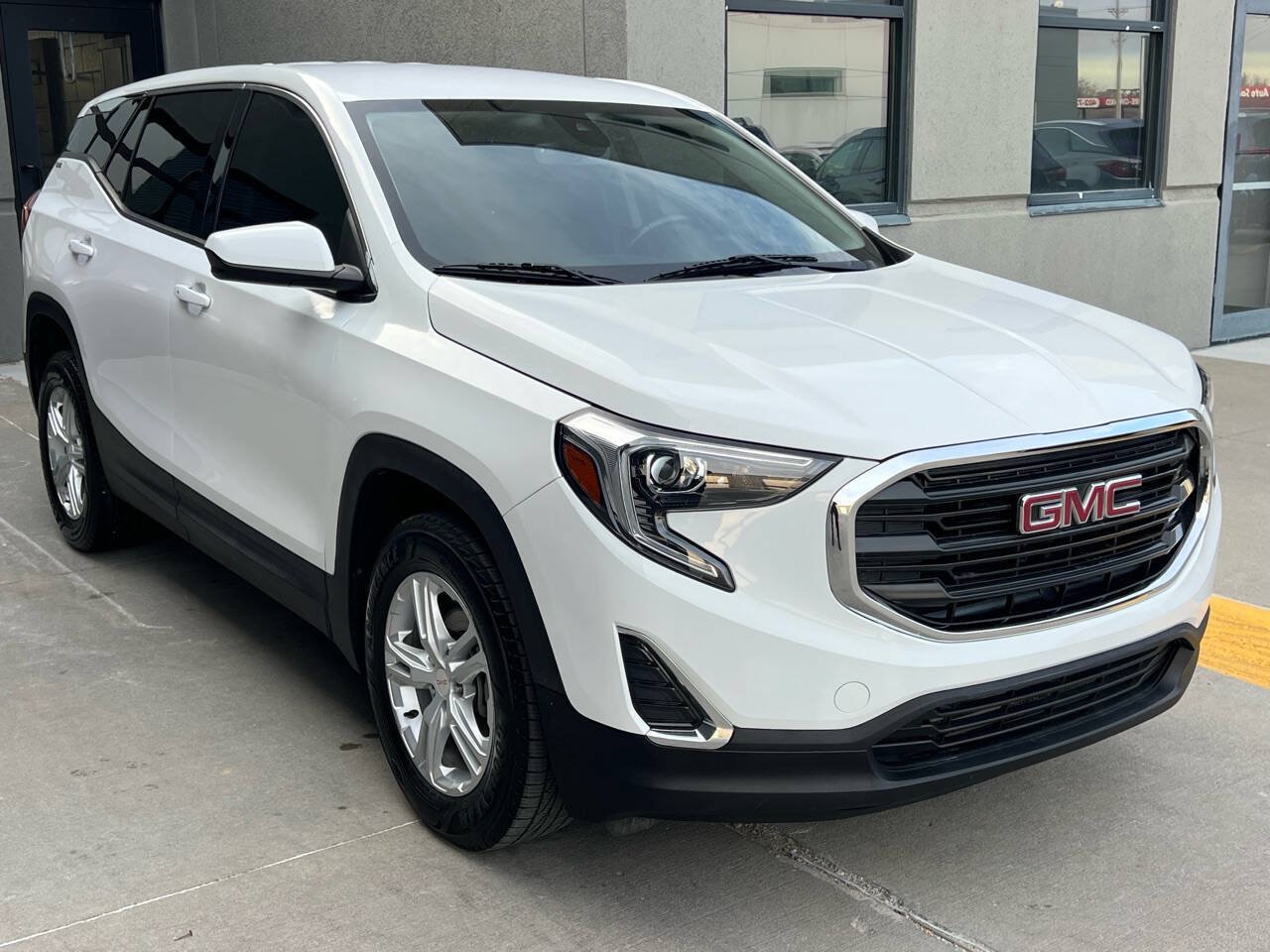 Used 2020 GMC Terrain SLE AWD/4WD image 7