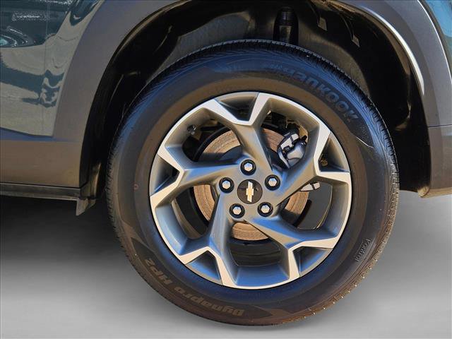 Used 2025 Chevrolet Trax LT image 23