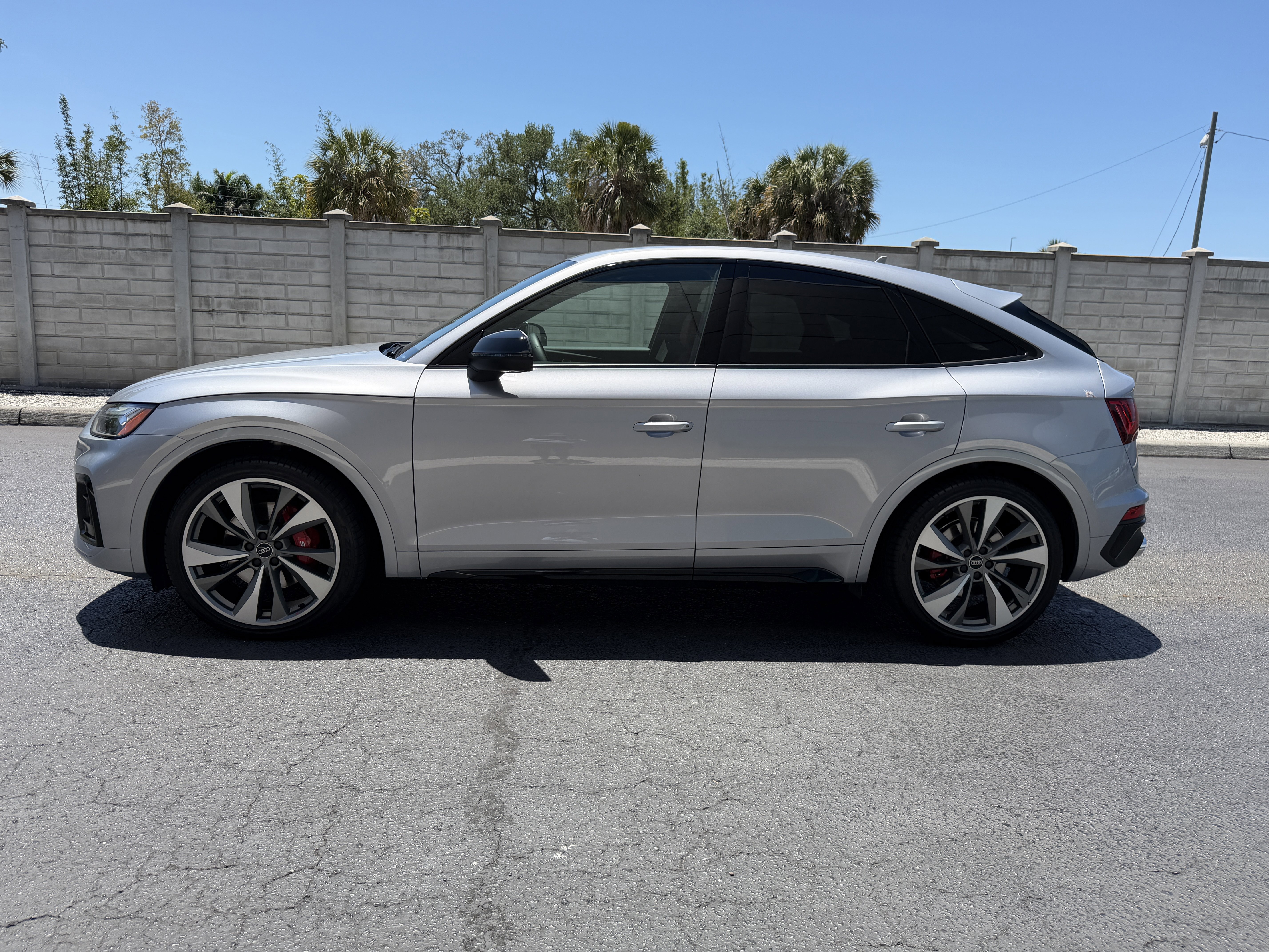 Used 2024 Audi SQ5 Premium Plus AWD/4WD image 2