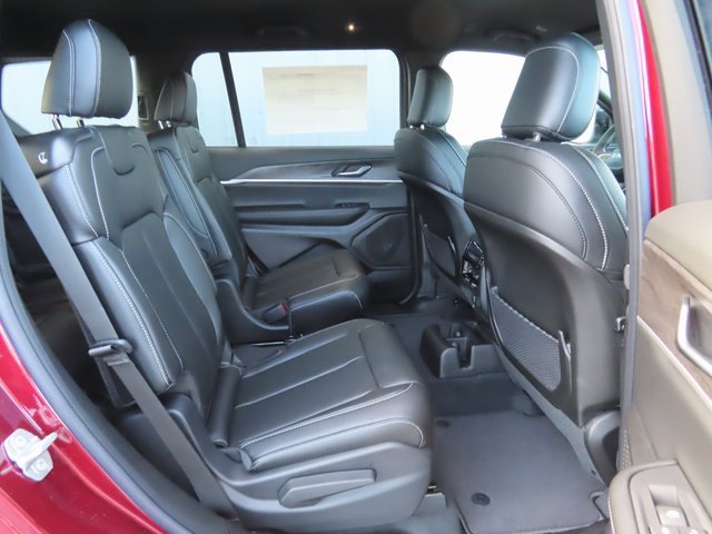 New 2025 Jeep Grand Cherokee L Limited w/ Trailer Tow Package image 27