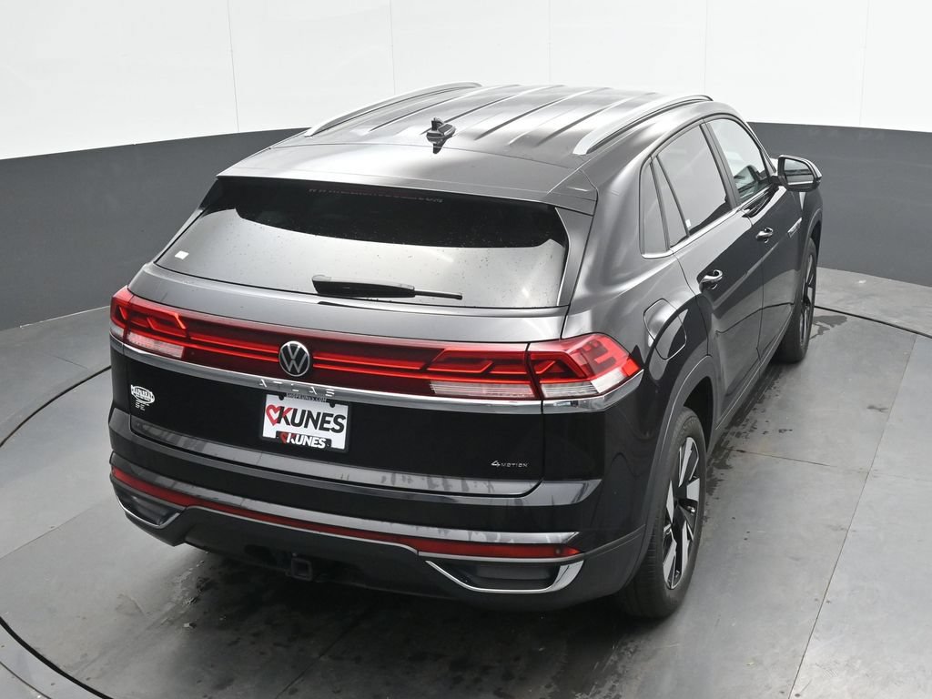 Used 2024 Volkswagen Atlas Cross Sport SE AWD/4WD image 29