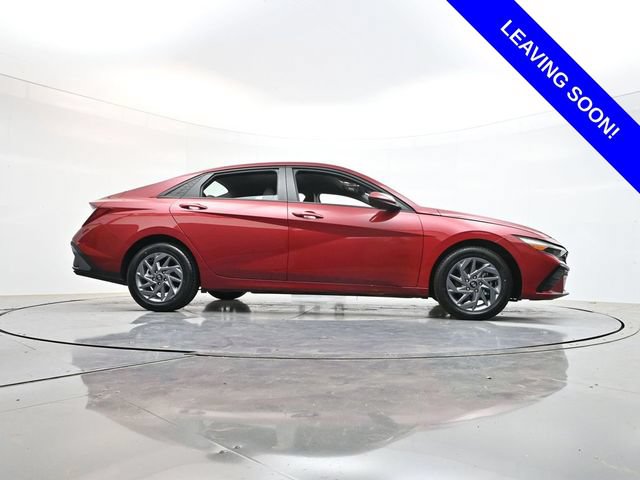Used 2024 Hyundai Elantra SEL FWD image 33