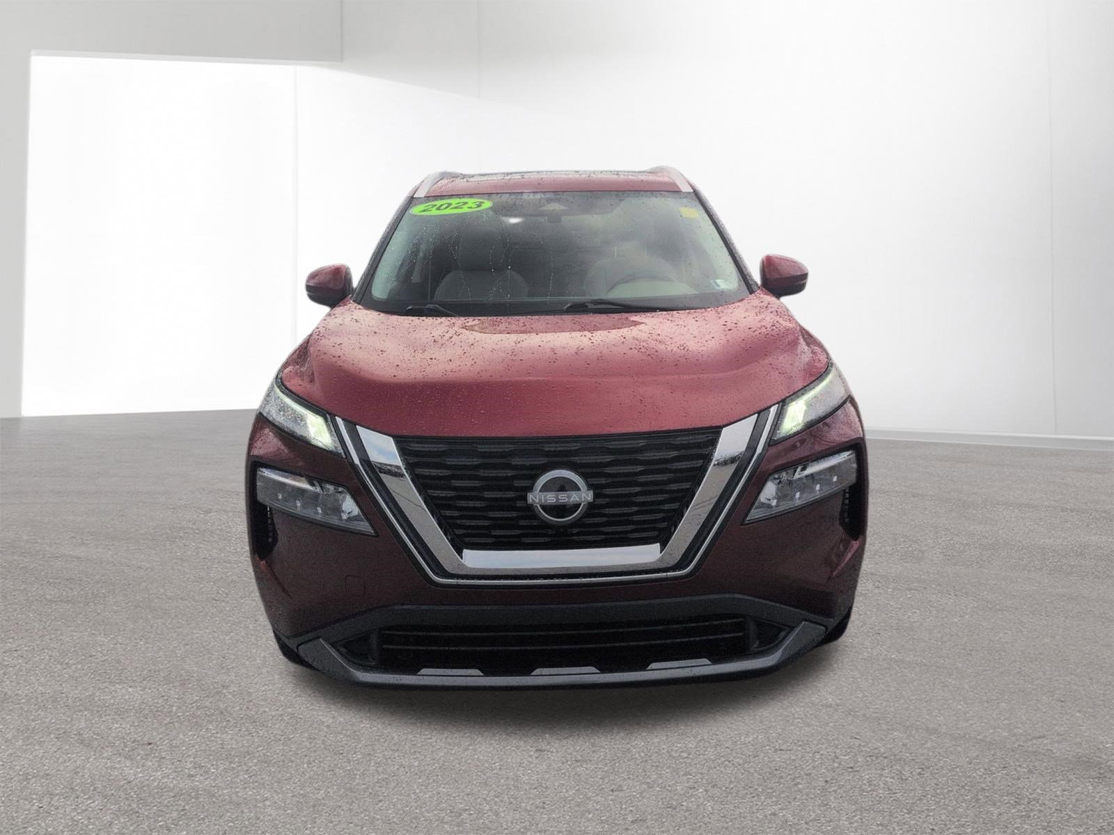 Used 2023 Nissan Rogue SL AWD/4WD image 2