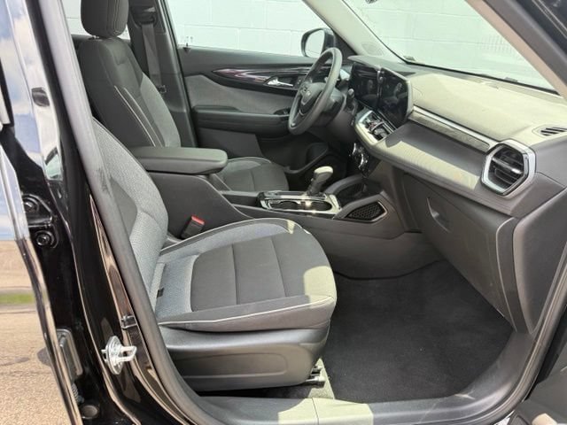 Certified 2024 Chevrolet TrailBlazer LT AWD/4WD image 13