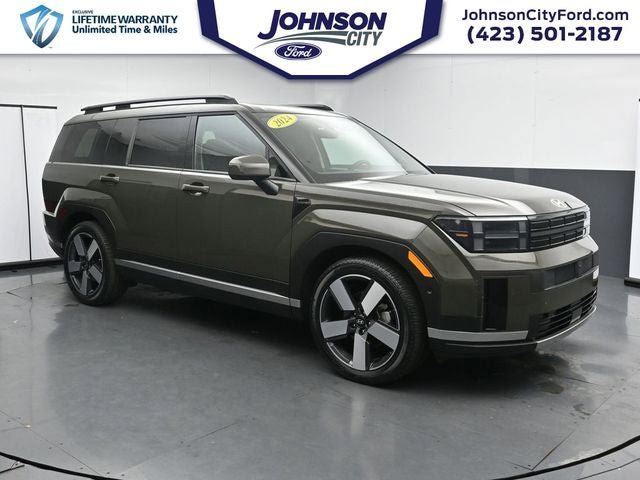 Used 2024 Hyundai Santa Fe Limited AWD/4WD image 2