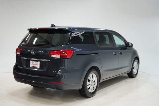 Used 2017 Kia Sedona LX image 8