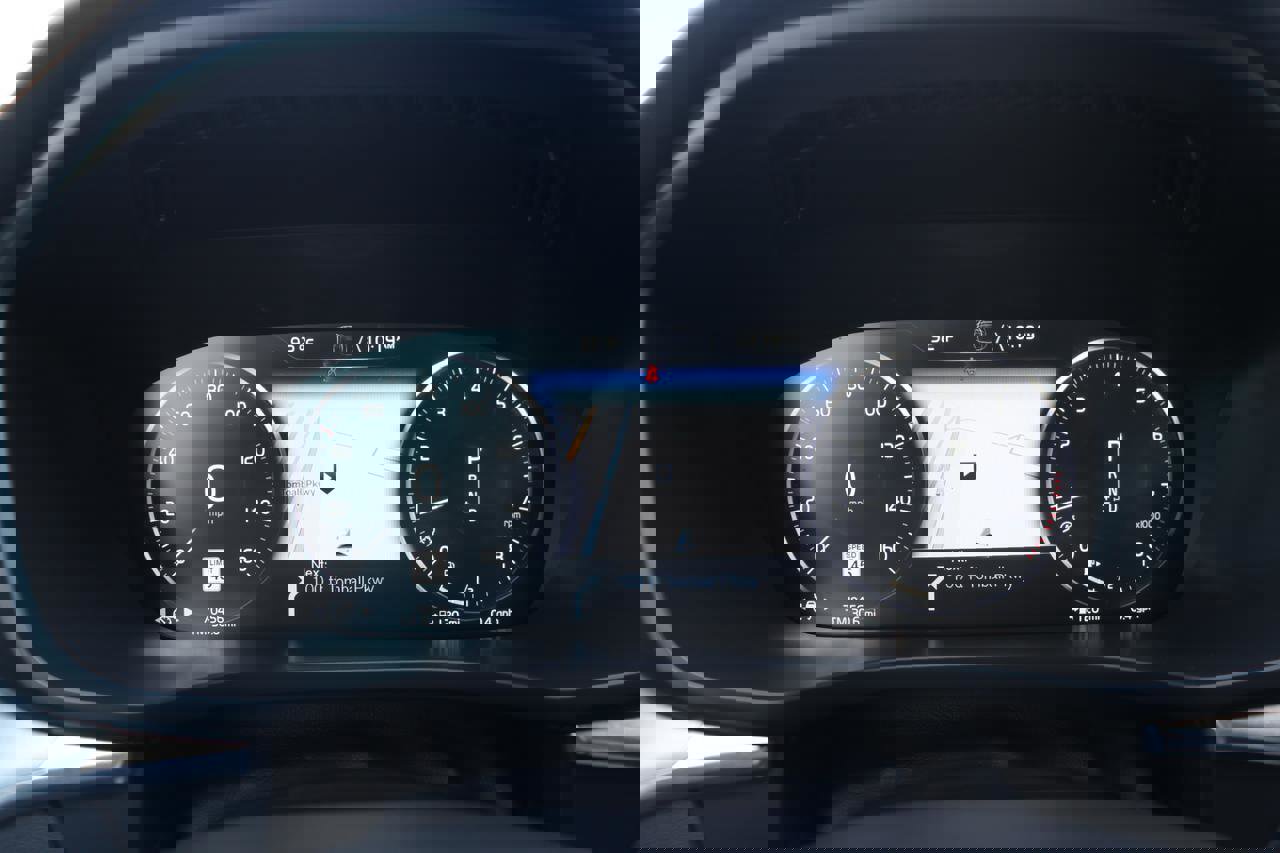 Used 2018 Volvo XC60 T5 Momentum w/ Convenience Package image 31