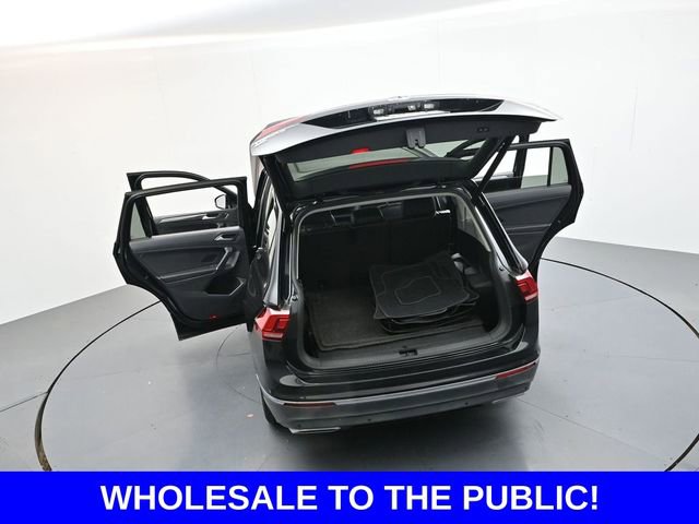 Used 2018 Volkswagen Tiguan SEL Premium FWD image 39