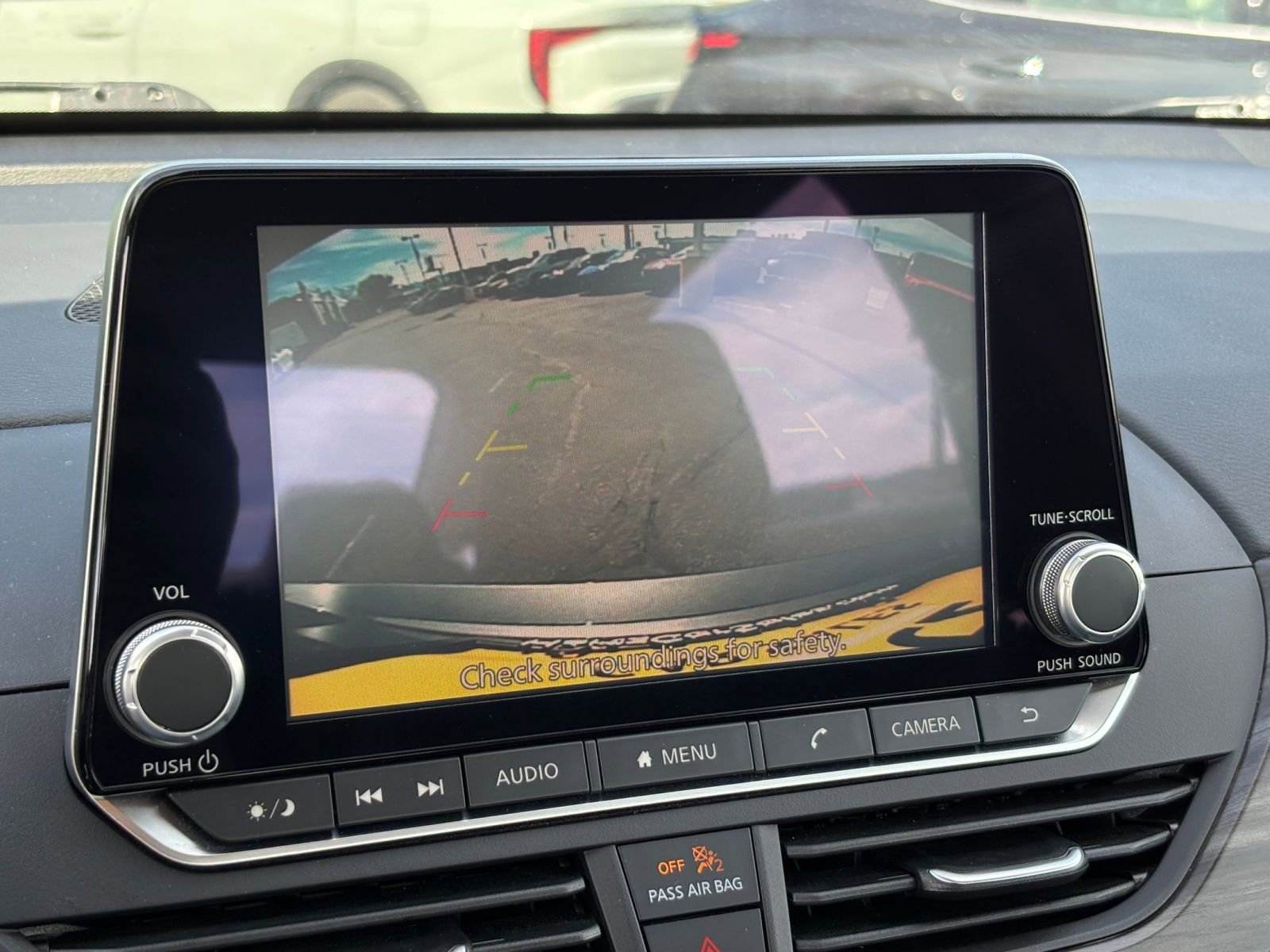 Used 2025 Nissan Altima 2.5 SV FWD image 24