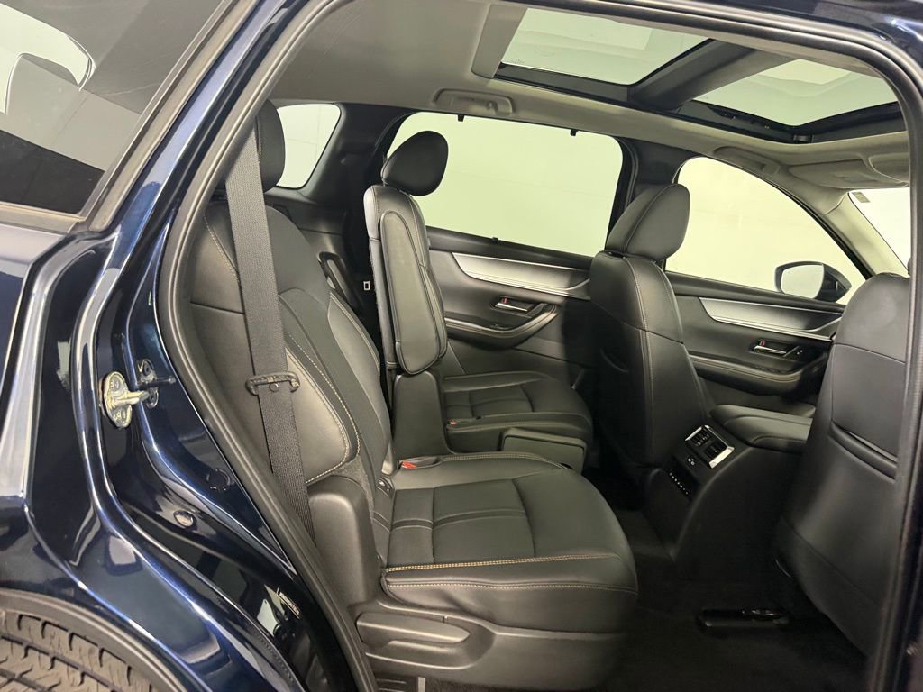 Used 2024 MAZDA CX-90 Plug-In Hybrid w/ Premium Pkg image 29