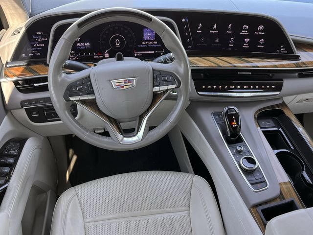 Certified 2022 Cadillac Escalade ESV Premium Luxury Platinum w/ Heavy-Duty Trailer Package image 14